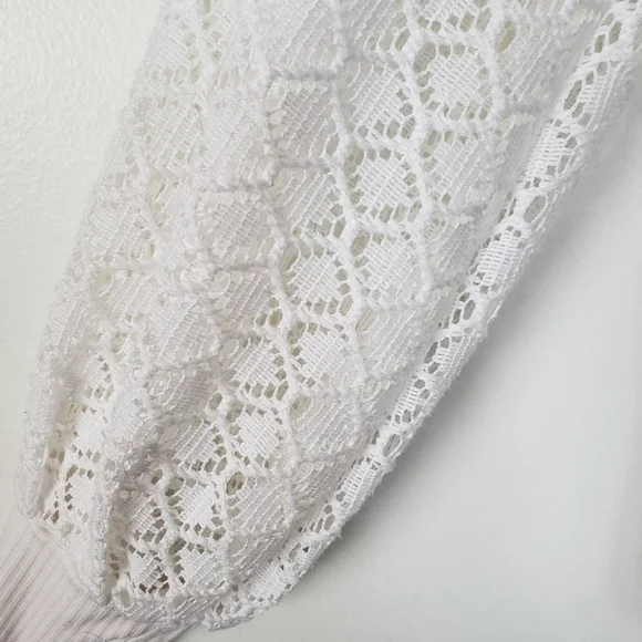 Free People lace and floral detailed thermal, size medium - Picture 9 of 12